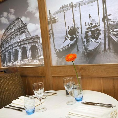 Ennios Boutique Hotel Southampton Esterno foto Interior of the restaurant