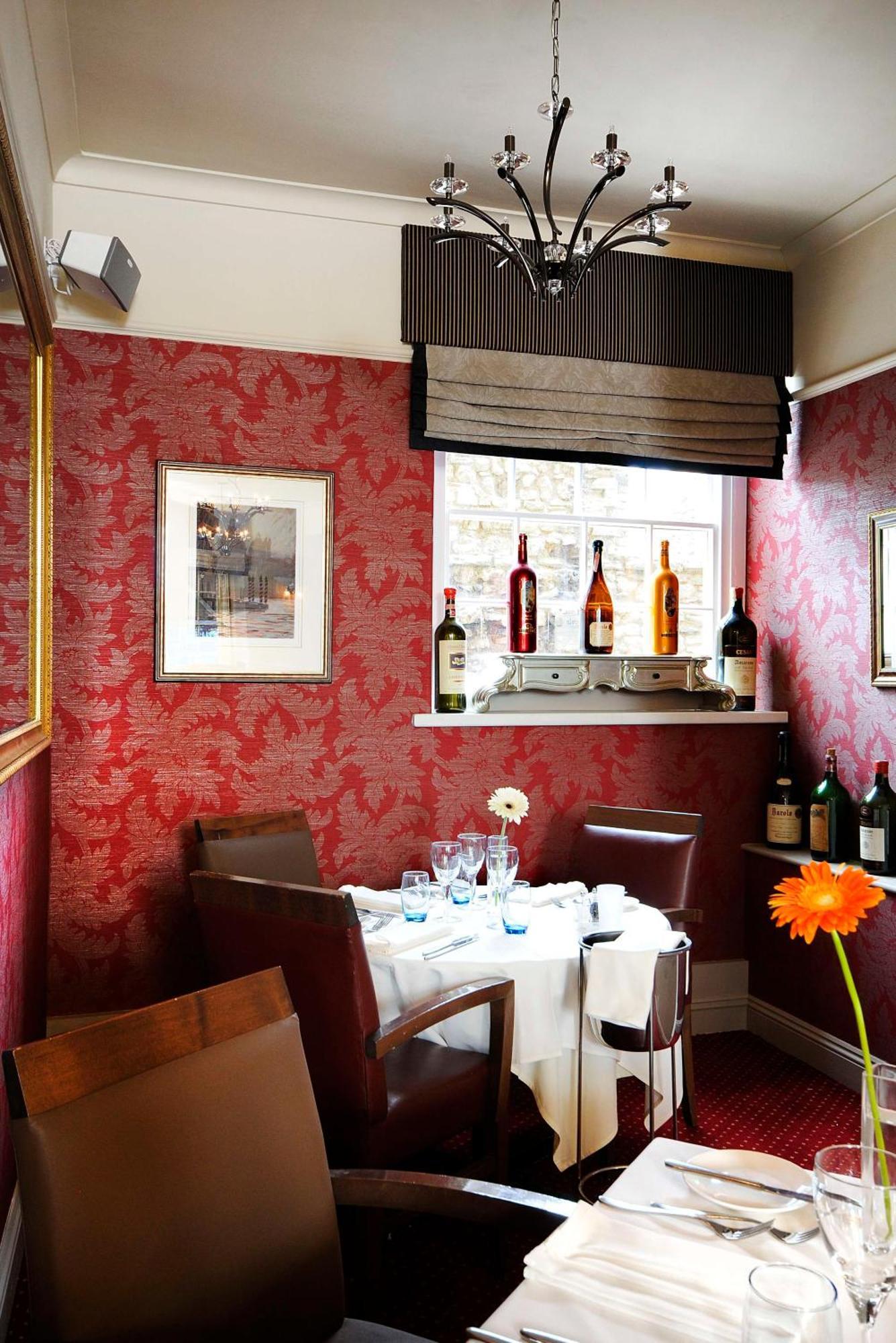 Ennios Boutique Hotel Southampton Esterno foto The interior of the restaurant