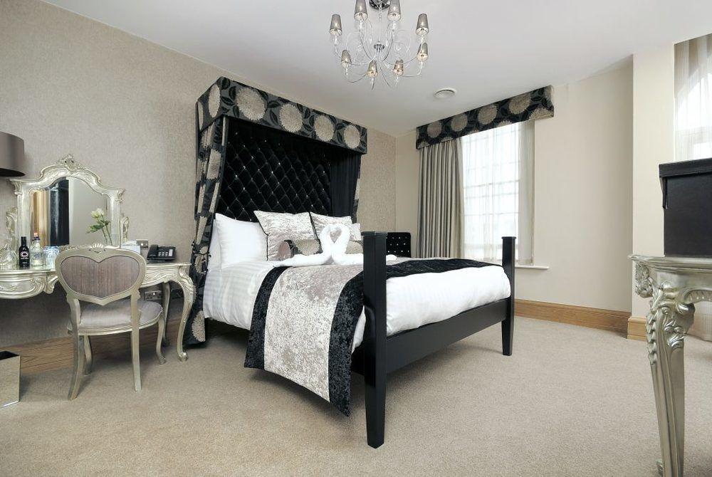 Ennios Boutique Hotel Southampton Esterno foto A bedroom at the hotel