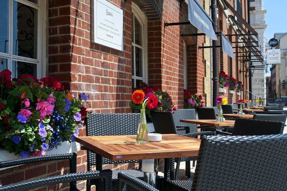 Ennios Boutique Hotel Southampton Esterno foto The exterior of the restaurant